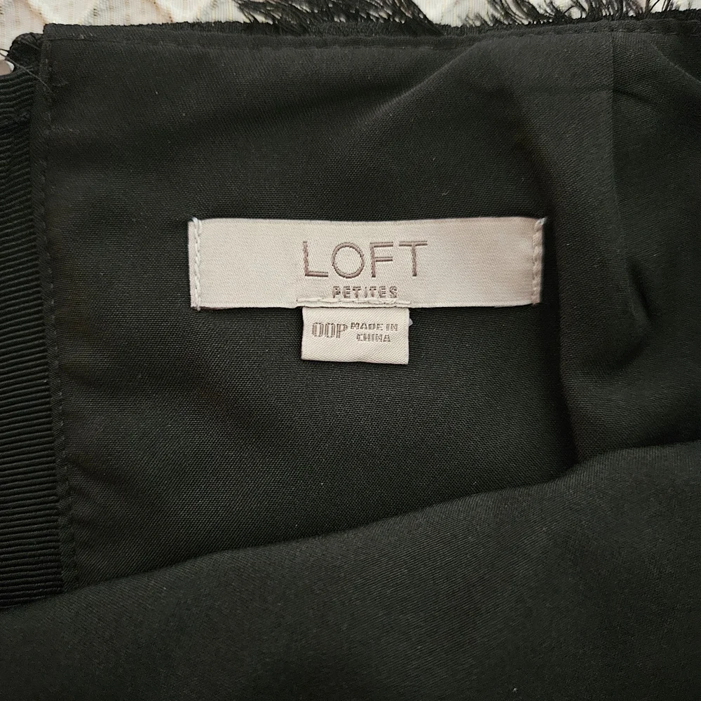 LOFT Petite Black Textured Mini Shift Skirt - Picture 7 of 10